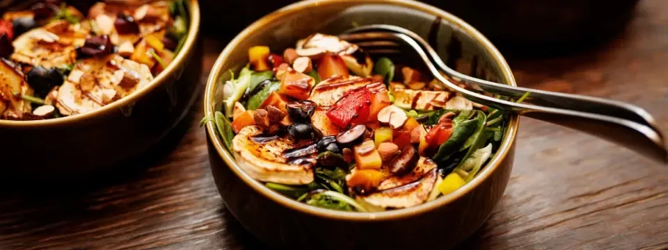 Ястие в купичка с две вилици