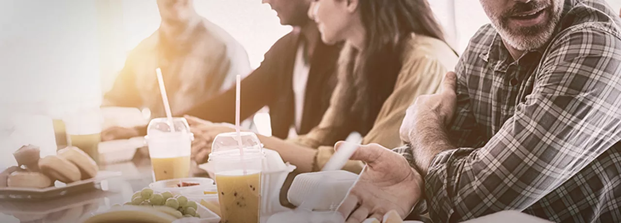 Изчезващ вид ли е обедната почивка