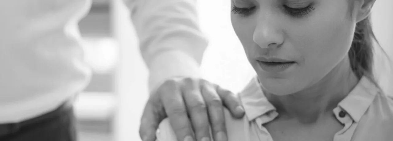 Pluxee -  насилието над жени на работното място